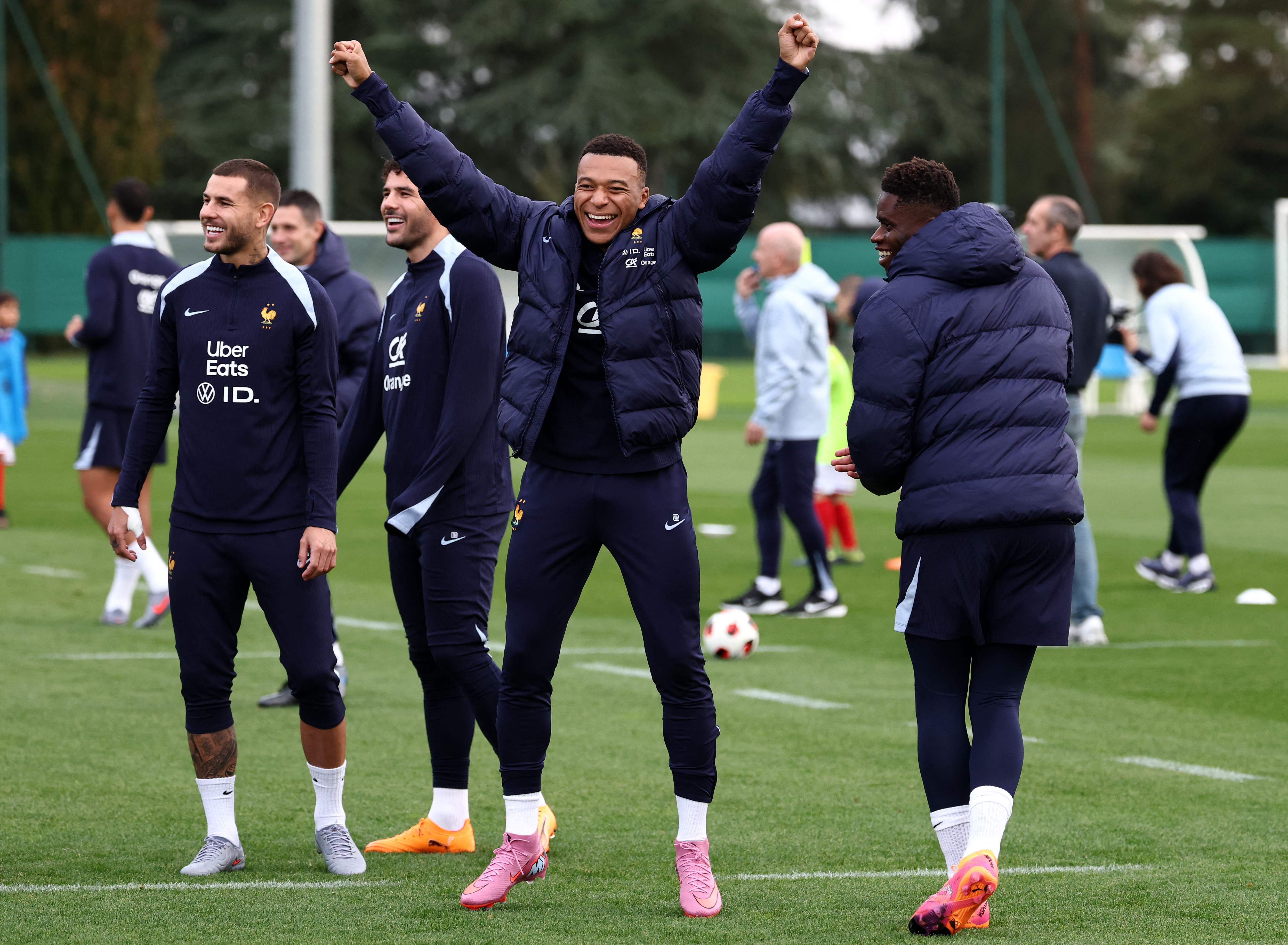 足球赛季什么时候结束